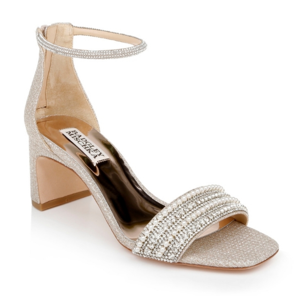 Badgley Mischka Silver Block Heel Sandals sz 8.5